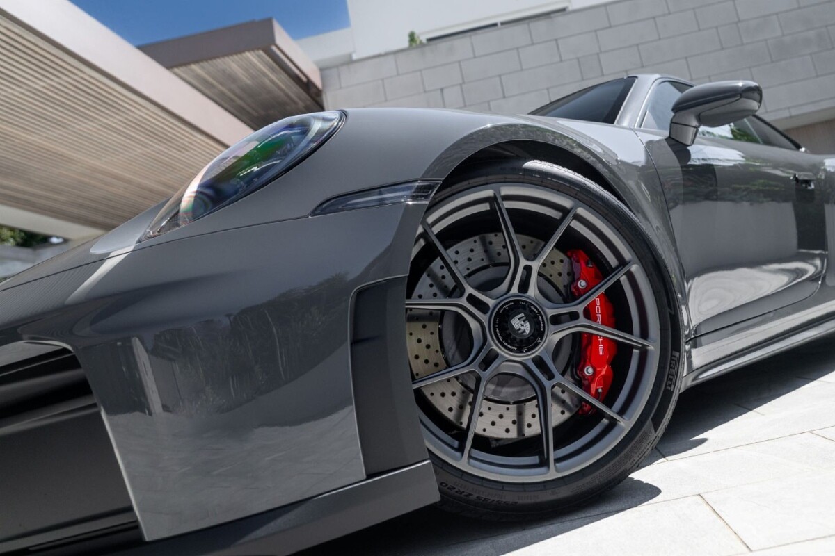 We drive the ‘undercover’ supercar Post feature image