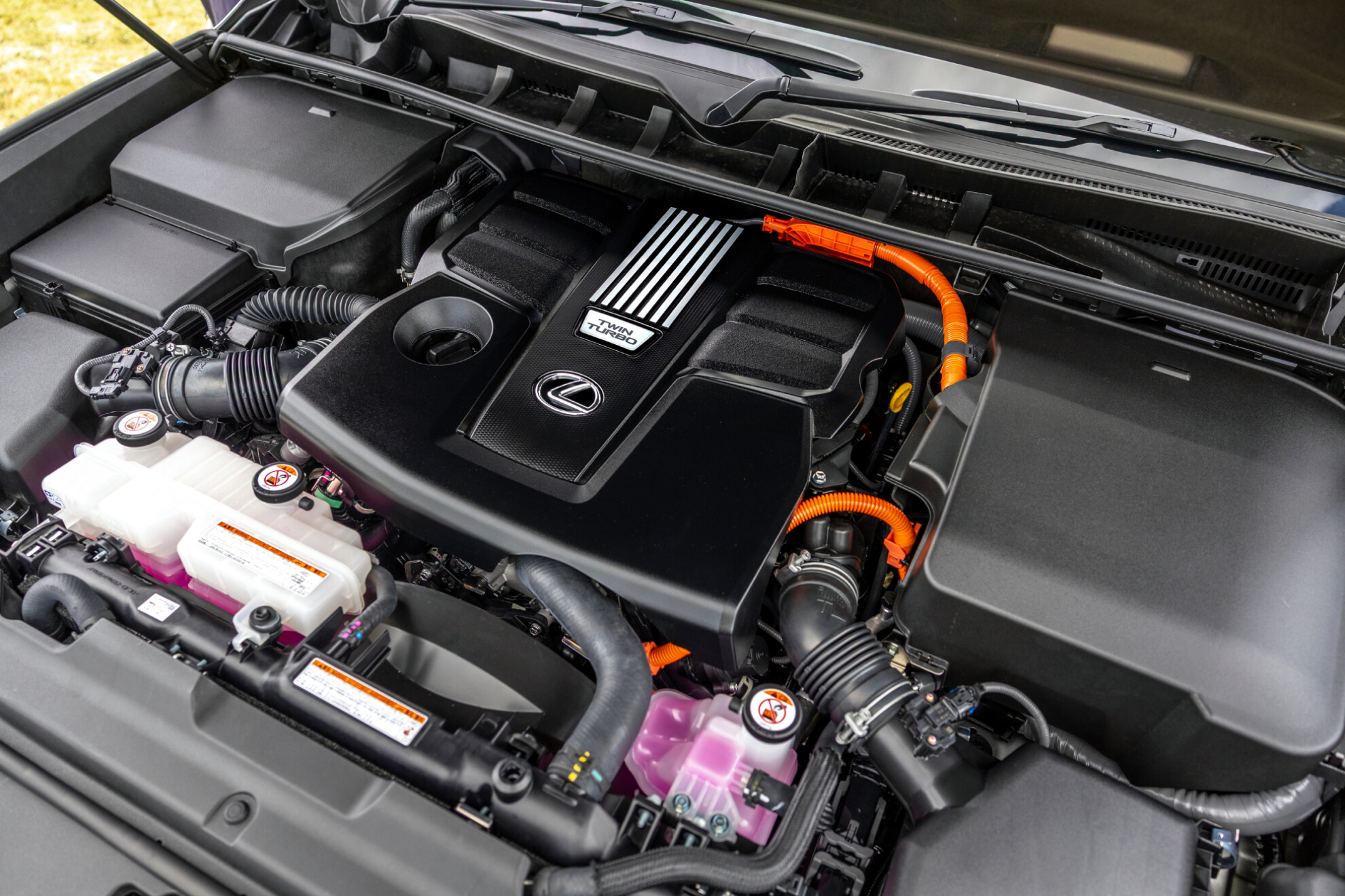 Lexus LX700h F Sport